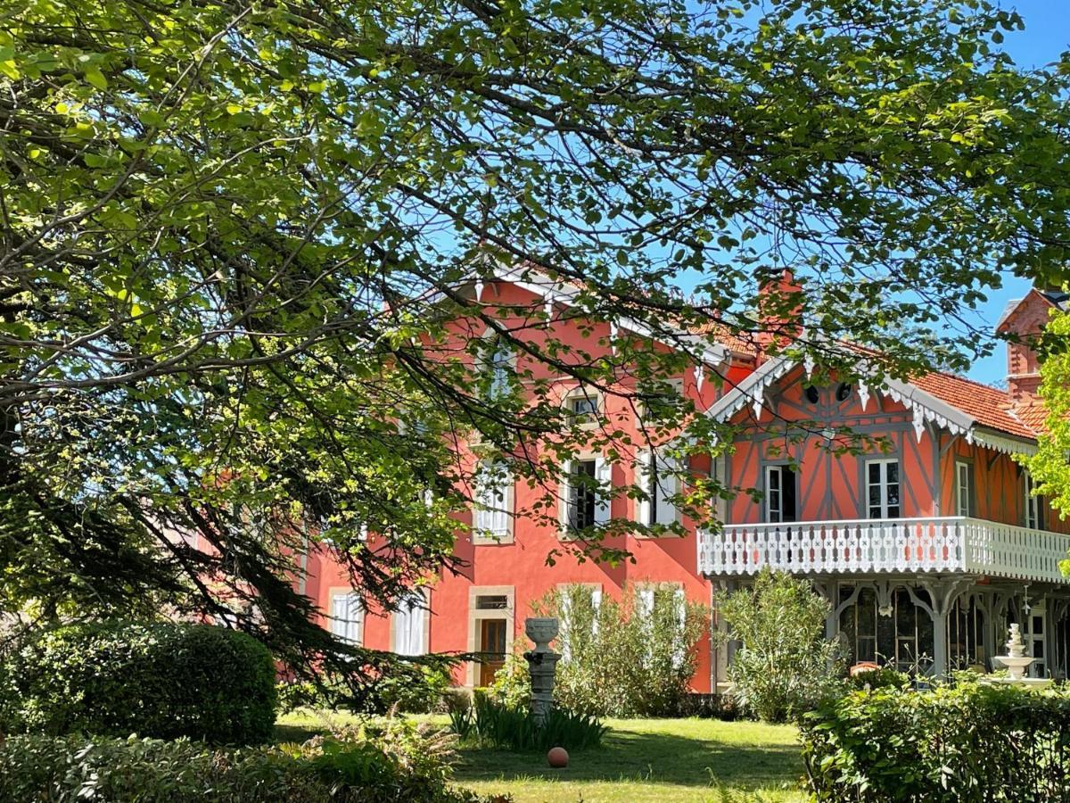 Domaine La Belle Histoire - Gite Cote Parc Besset Bagian luar foto